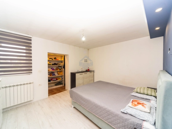 Kuća 150 m² na placu 220 m², Stari Aerodrom – Podgorica
