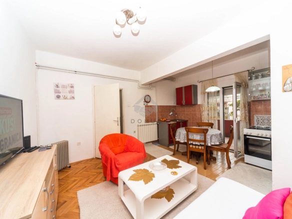 Kuća 150 m² na placu 220 m², Stari Aerodrom – Podgorica
