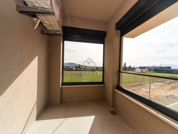 Dvosoban stan 85 m² + parking, Donja Gorica – Podgorica