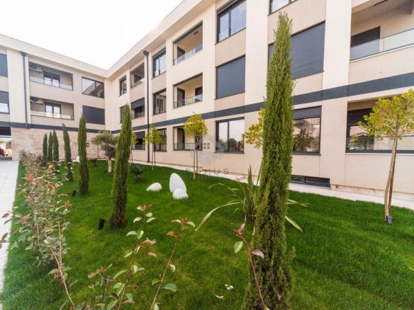 Dvosoban stan 85 m² + parking, Donja Gorica – Podgorica