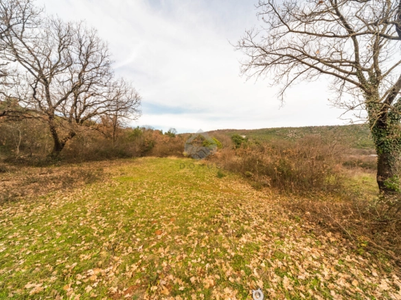Zemljište 5.200 m², Beri – Podgorica