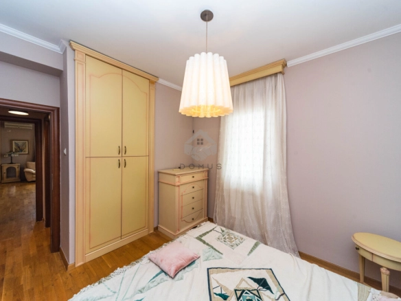 Dvosoban namješten stan 58 m², Centar – Podgorica