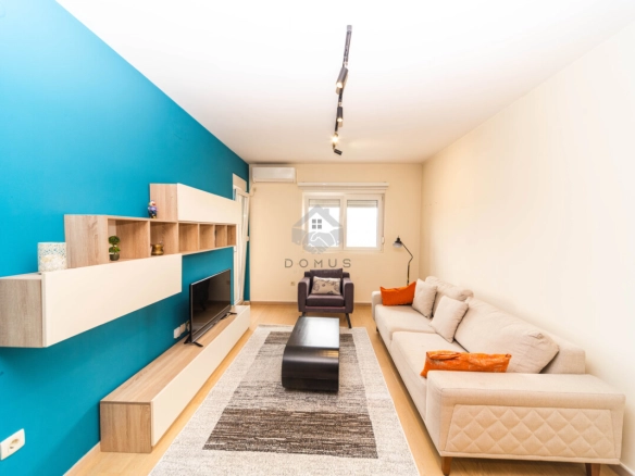 Jednosoban namješten stan 49 m²
