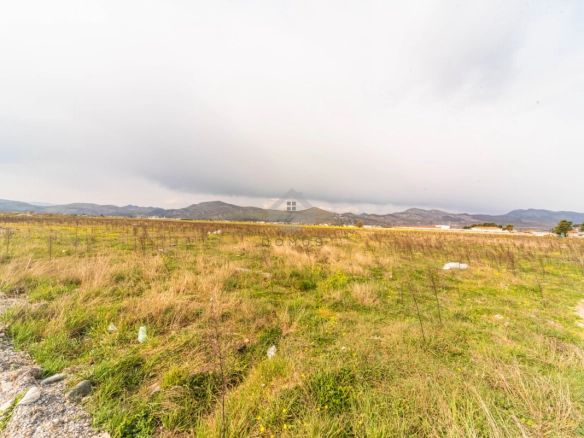 Plac 3.000 m², Donja Gorica – Podgorica