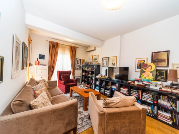 Dvosoban stan 62 m², Krivi Most – Podgorica