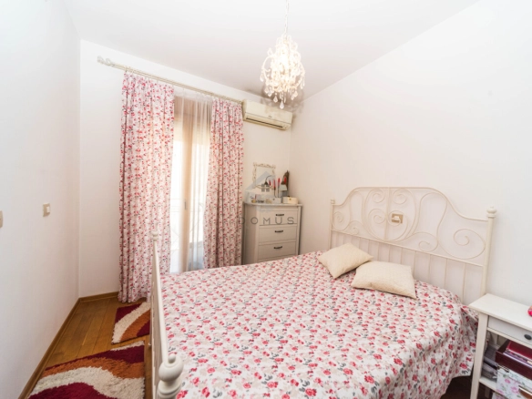 Dvosoban stan 62 m², Krivi Most – Podgorica