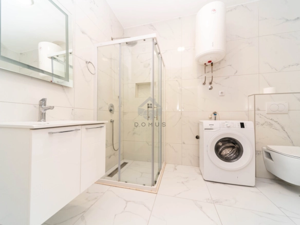 Dvosoban namješten stan 70 m², Čeluga – Bar