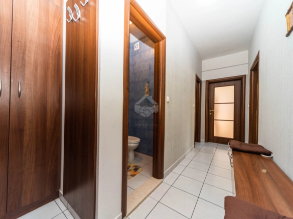 Dvosoban polunamješten stan 72 m², Momišići – Podgorica
