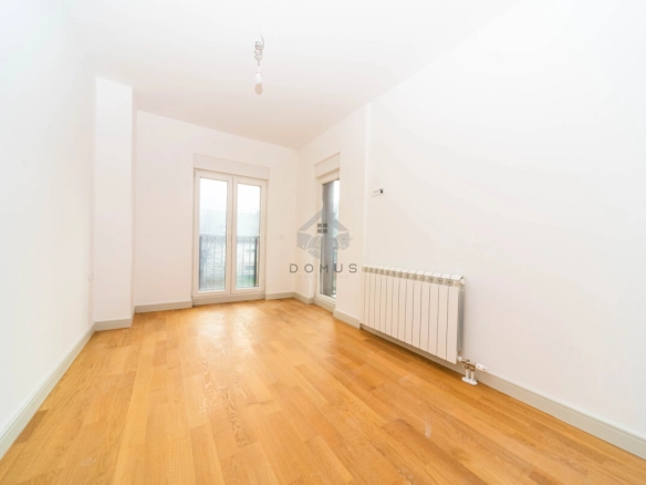 Dvosoban stan 60 m² + garaža, Centar – Kolašin