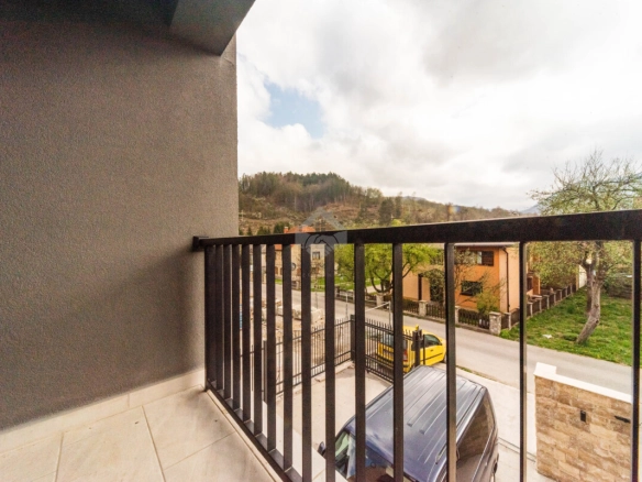 Dvosoban stan 60 m² + garaža, Centar – Kolašin