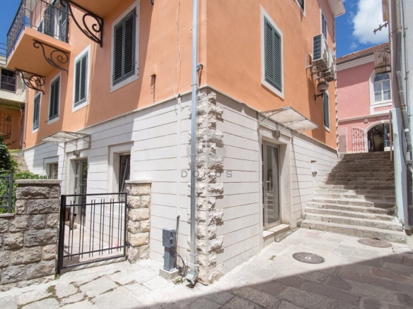 Poslovni prostor 102 m², Centar – Herceg Novi
