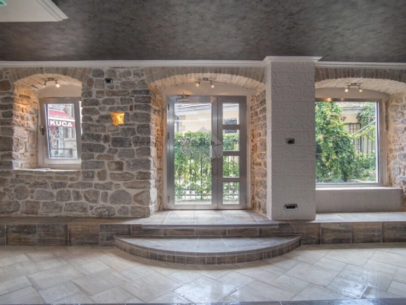 Poslovni prostor 102 m², Centar – Herceg Novi