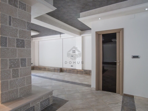 Poslovni prostor 102 m², Centar – Herceg Novi