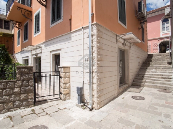 Poslovni prostor 102 m², Centar – Herceg Novi