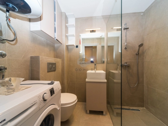Garsonjera 24 m² + parking, Zabjelo – Podgorica