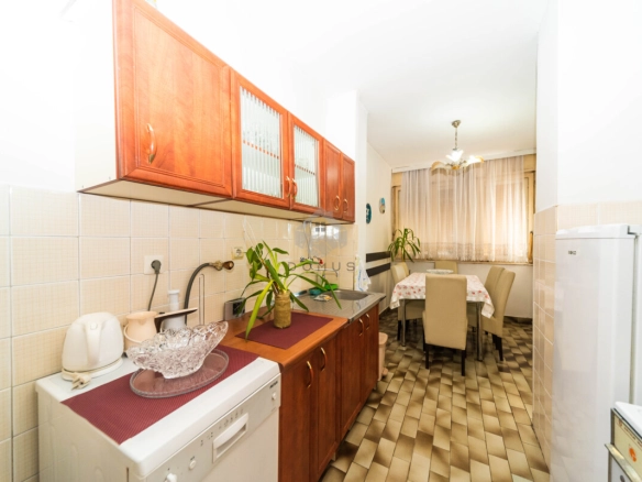 Dvosoban stan 79 m², Pobrežje – Podgorica
