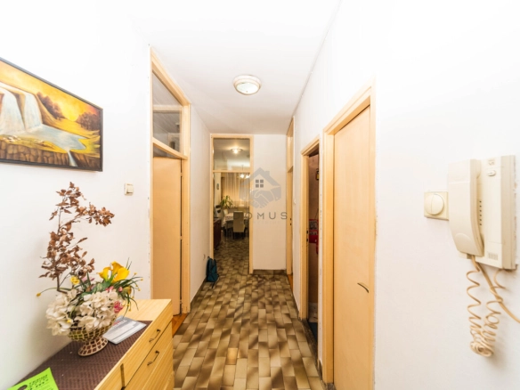 Dvosoban stan 79 m², Pobrežje – Podgorica