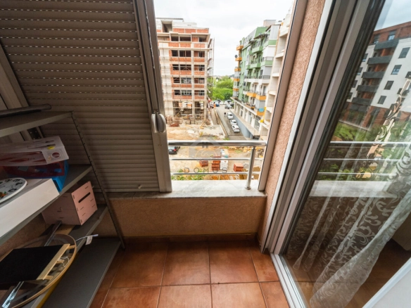 Dvosoban stan 85 m², Krivi Most – Podgorica