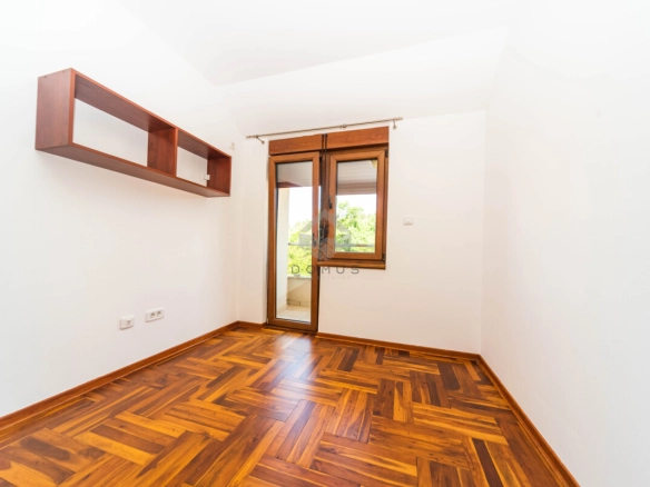 Četvorosoban dupleks stan 175 m², Gorica C – Podgorica