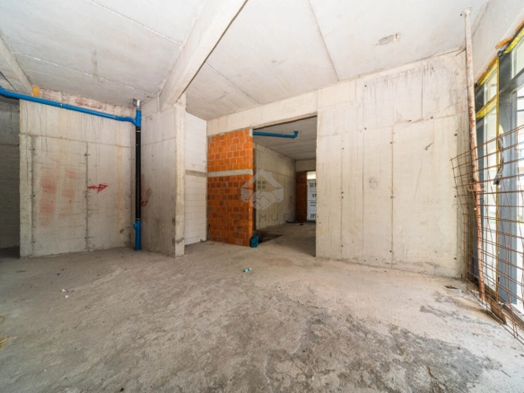 Poslovni prostor 350 m² + 3 garaže, Central Point – Podgorica