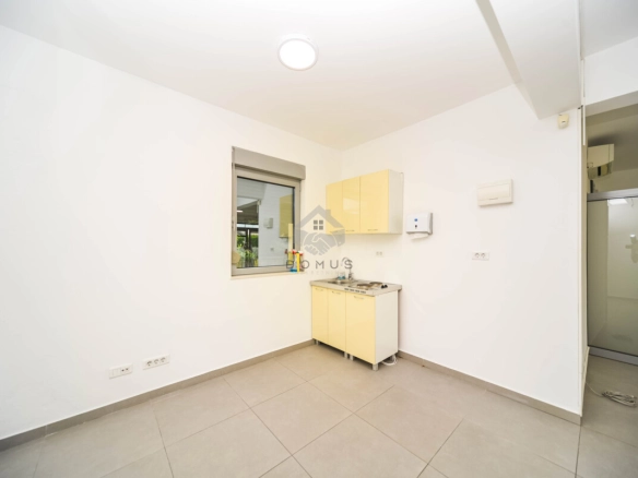 Poslovni prostor 80 m² + 2 parkinga, Zabjelo – Podgorica