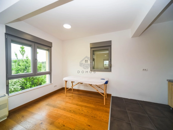 Trosoban stan 77 m² + parking, Zabjelo – Podgorica
