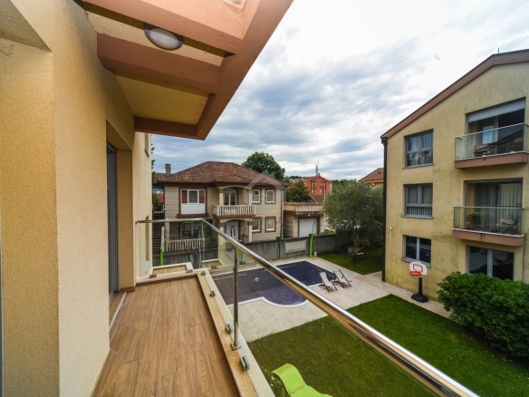 Trosoban stan 77 m² + parking, Zabjelo – Podgorica