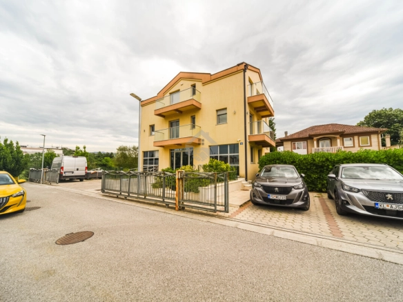 Trosoban stan 77 m² + parking, Zabjelo – Podgorica