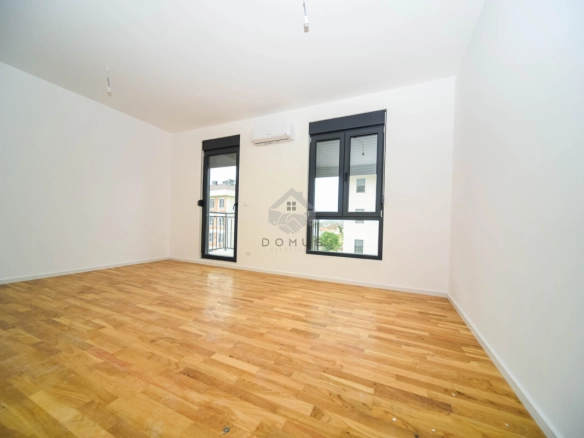 Dvosoban stan 64 m² + parking