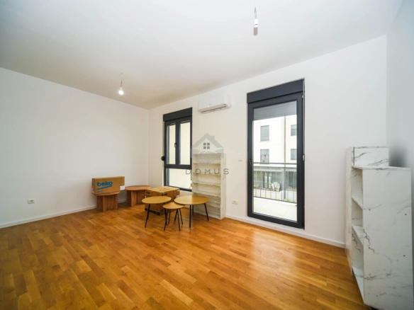 Dvosoban stan 64 m² + parking, Tološi – Podgorica