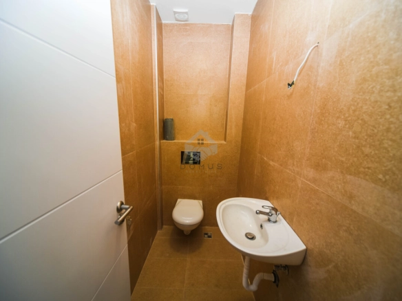 Dvosoban stan 64 m² + parking, Tološi – Podgorica