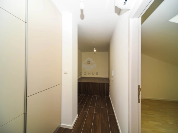 Jednosoban stan 54 m², Tološi – Podgorica