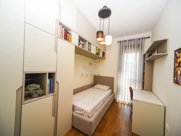 Trosoban luksuzan stan 82 m², Vezirov Most – Podgorica