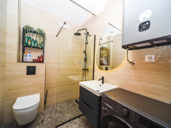 Trosoban luksuzan stan 82 m², Vezirov Most – Podgorica