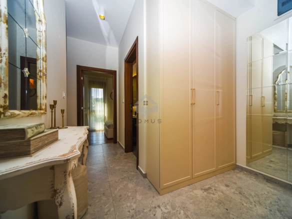 Trosoban luksuzan stan 82 m², Vezirov Most – Podgorica