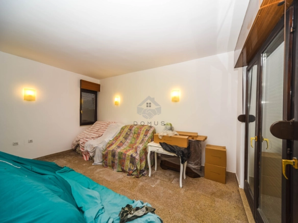Porodična kuća 350 m² na placu 1.100 m², Karabuško Polje – Tuzi