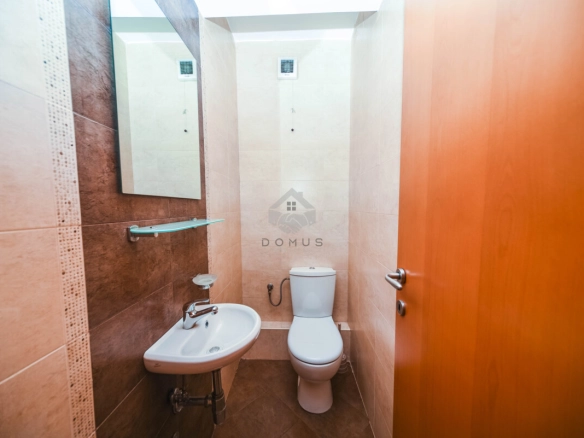 Dvosoban stan 64 m², Stari Aerodrom – Podgorica