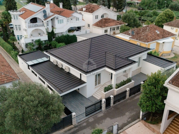 Luksuzna kuća 130 m² + parking