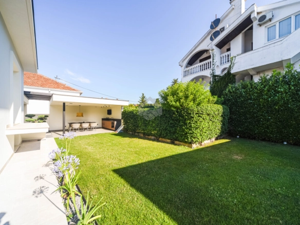Luksuzna kuća 130 m² + parking, Ibričevina – Podgorica
