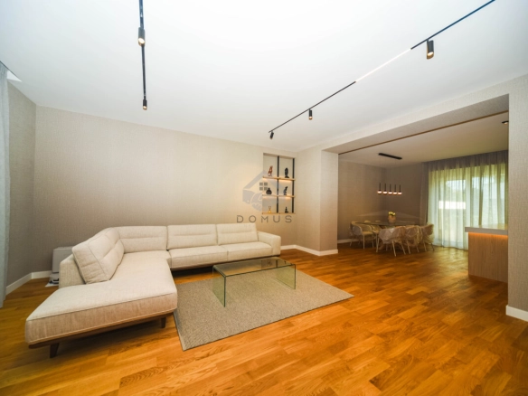 Luksuzna kuća 130 m² + parking, Ibričevina – Podgorica