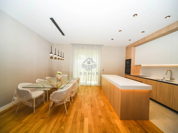 Luksuzna kuća 130 m² + parking, Ibričevina – Podgorica