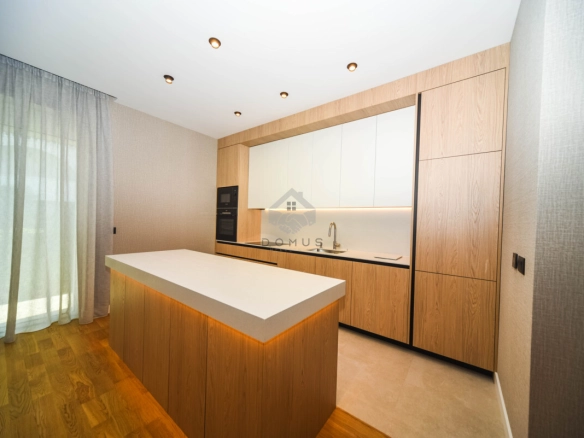 Luksuzna kuća 130 m² + parking, Ibričevina – Podgorica