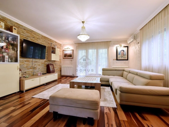 Porodična kuća 175 m² na placu 511 m², Rogami – Podgorica