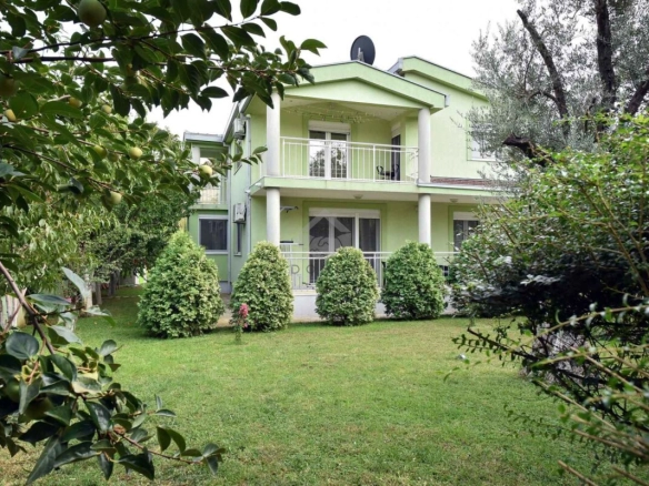 Porodična kuća 175 m² na placu 511 m², Rogami – Podgorica
