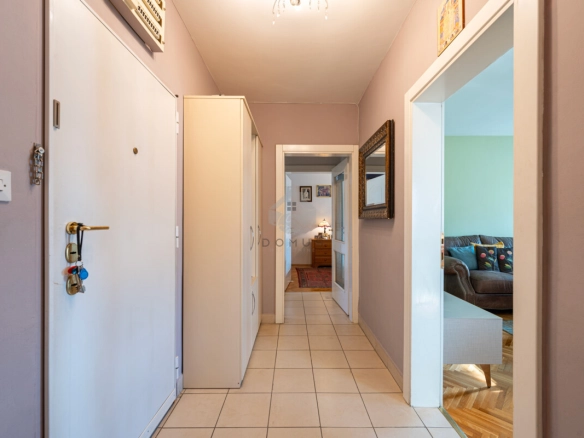 Trosoban namješten stan 101 m², Cvijetin brijeg – Podgorica