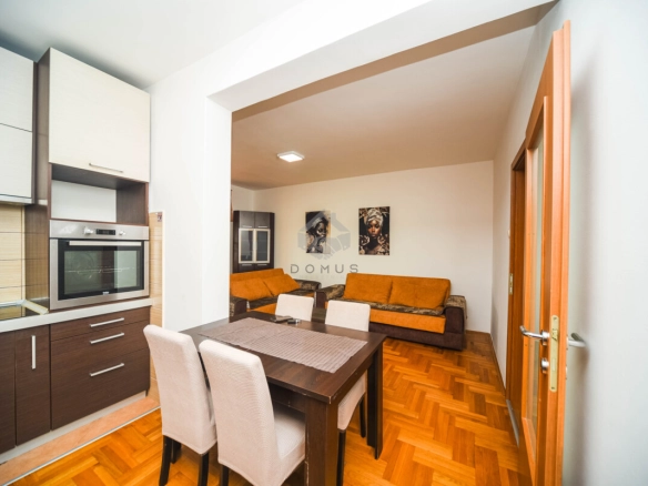 Dvosoban namješten stan 56 m², Tuški Put – Podgorica