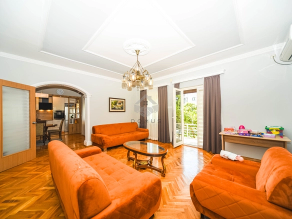 Porodična kuća 100 m² na placu 500 m², Gorica – Podgorica