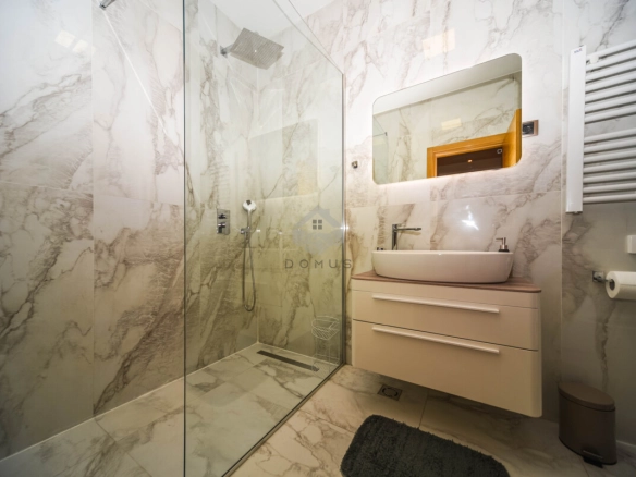 Dvosoban stan 75 m² + garaža, Atlas Capital – Podgorica