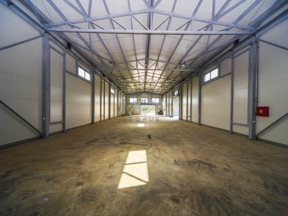 Magacin 525 m² na placu 1.100 m², Donja Gorica – Podgorica