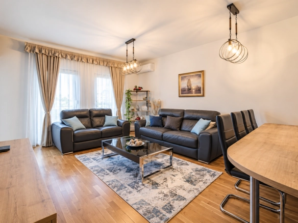 Jednosoban stan 51 m² + 2 garaže, Zagorič – Podgorica
